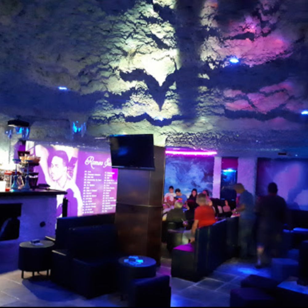La Buena Vida Lounge Club, Ubicado en el centro de Valladolid. 1.0