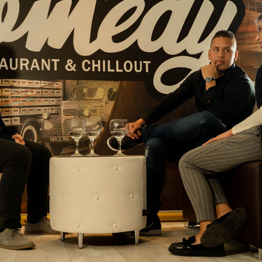 Restaurant Chilliout Comedy, Ubicado en el distrito Madrileño de Parla. 1.0