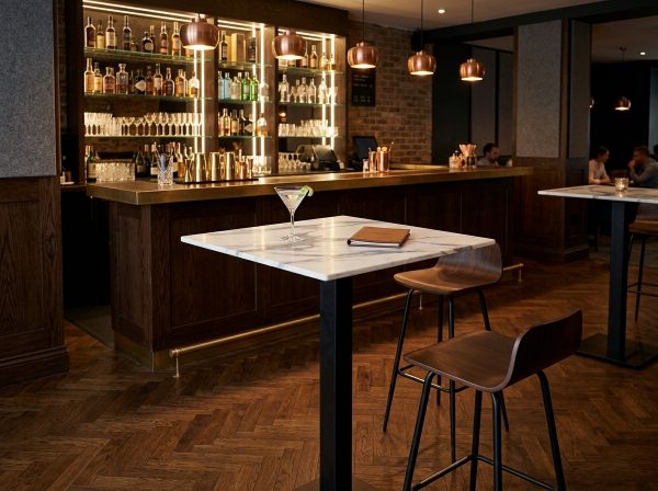 Mesa para hostelería París.